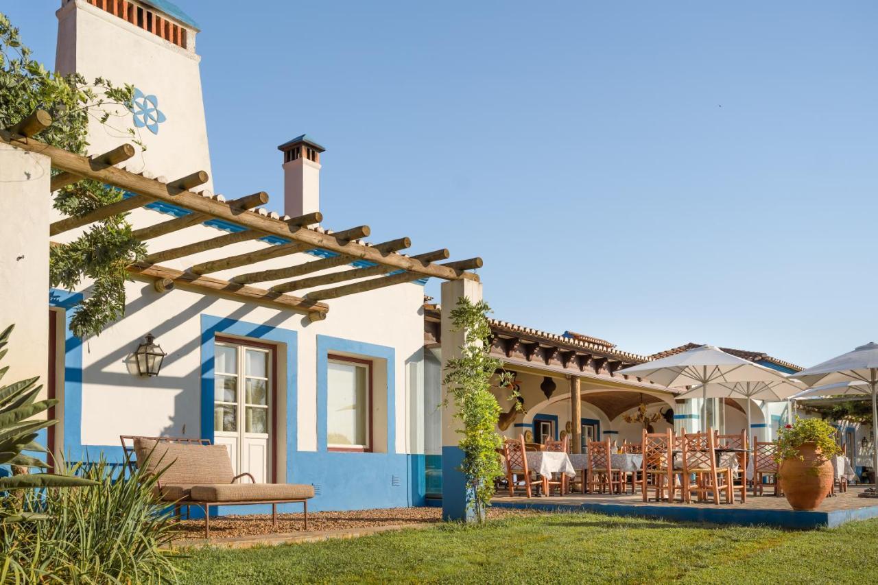Vale Do Manantio Hotel Moura Exterior photo